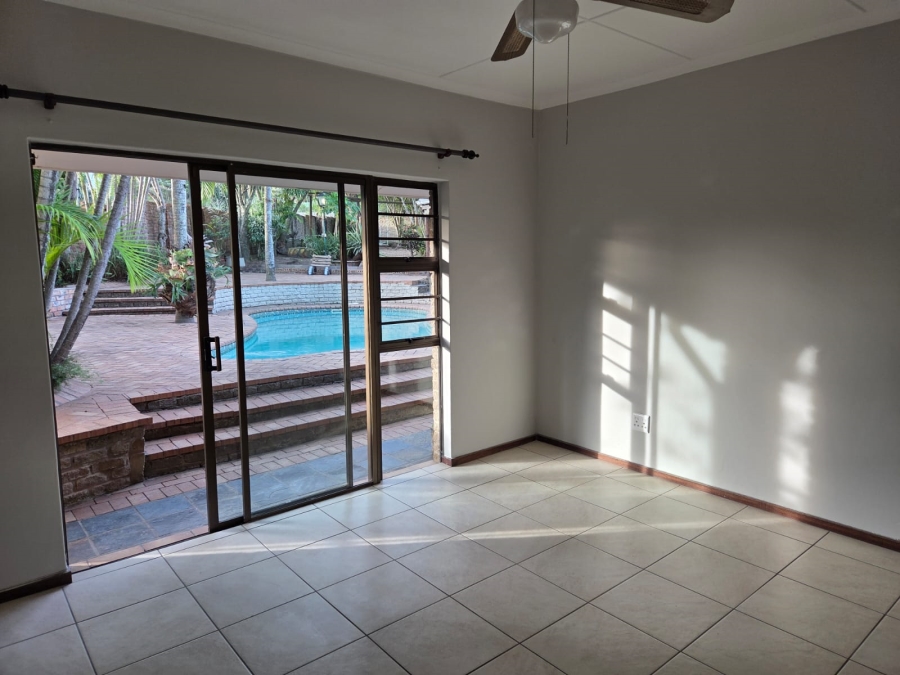 4 Bedroom Property for Sale in Nahoon Valley Park Eastern Cape